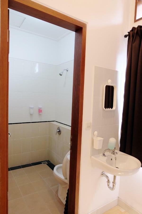 Stephouse Appartement Jogjakarta Buitenkant foto